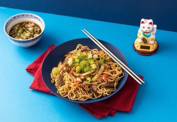 Fe-nouilles chinoises sautées au boeuf