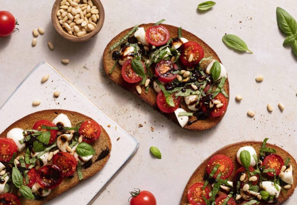 Bruschetta tomates cerise mozzarella