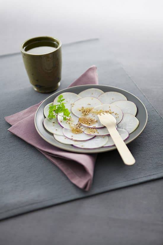 r332-1-carpaccio-de-navet-au-sesame